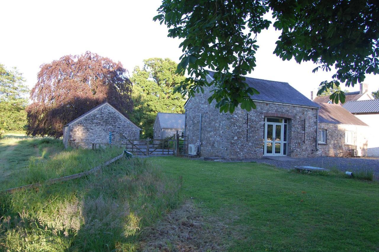 Dinefwr Cottage Carmarthen Exterior foto